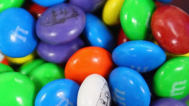 L'additif E171 est utilisé dans nombre de confiseries.