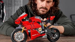 Cette moto LEGO Ducati est à prix hyper intéressant sur le site Amazon