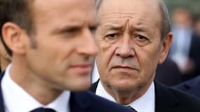 Le président Emmanuel Macron et le ministre des Affaires étrangères Jean-Yves Le Drian
