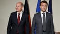 Le chancelier allemand Olaf Scholz (à gauche) et le président français Emmanuel Macron, le 6 octobre 2022 à Prague 