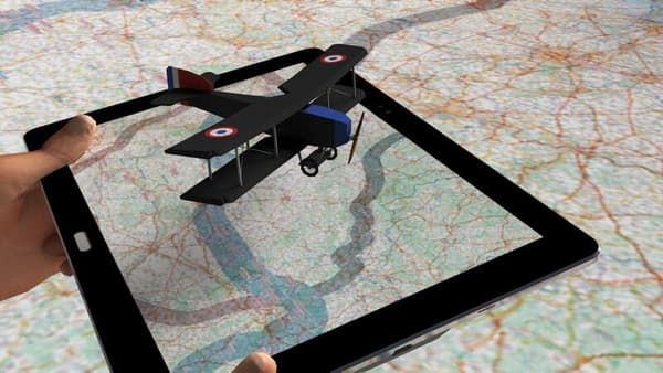 Une centaine d'animations en réalité augmentée ont été intégrées à la carte géante Une centaine d'animations en réalité augmentée ont été intégrées à la carte géante
