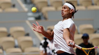 Rafael Nadal à l'entraînement à Roland-Garros le 21 mai 2024