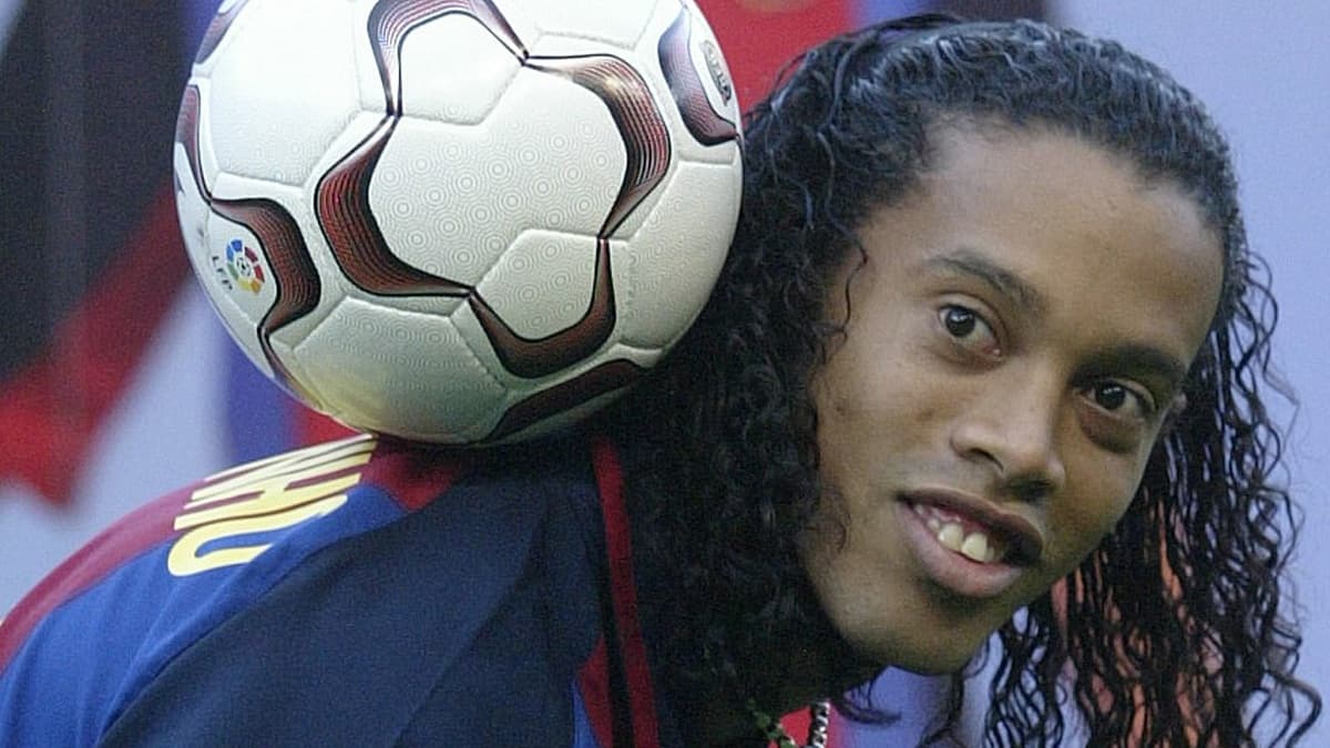 Ronaldinho lors de sa présentation au Barça en 2003