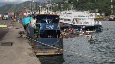 Vue du port de Mamoudzou, à Mayotte.