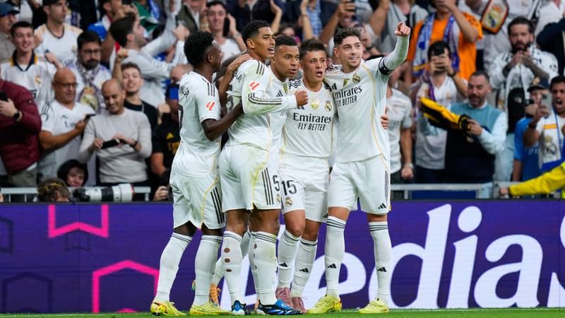 "Il faut continuer comme ça", la joie des Madrilènes dans le vestiaire du Real après leur...