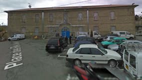Un jeune homme a été écroué à la maison d'arrêt de Privas, en Ardèche, après avoir volé des slips et des saucissons.