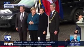 Emmanuel Macron et Angela Merkel accueillis avec des huées et des applaudissements à Aix-la-Chapelle