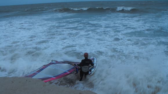 Tempête dans le Finistère sur la presqu''île Tudy, à 19h30 le 17 octobre.