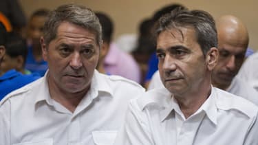 Pascal Fauret (gauche) et Bruno Odos (droite) sont les pilotes du jet qui transportait 25 valises de cocaïne