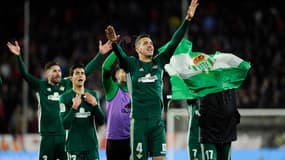 La joie des joueurs du Betis à l'issue du derby sévillan