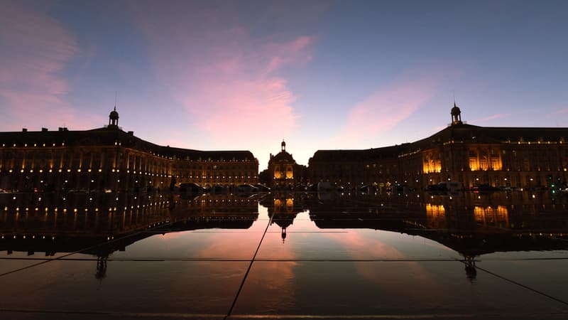 La place de la Bourse à Bordeaux le 8 décembre 2022