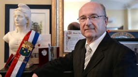 Jacques Bompard est le seul des maires élus sous la bannière FN en 1995 à être encore en poste