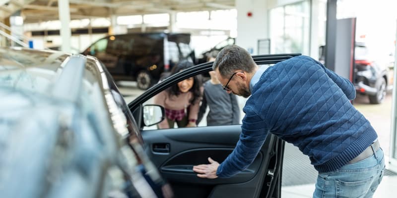 5 étapes avant d'acheter sa première voiture