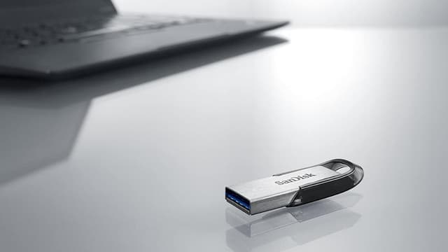 Une clé USB SanDisk à moins de 10€ ? Amazon l'a fait pour vous