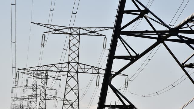 La filiale de RTE, Arteria, et FPS Towers s'allient pour développer l’installation d’antennes-relais sur les pylônes des lignes à haute tension.