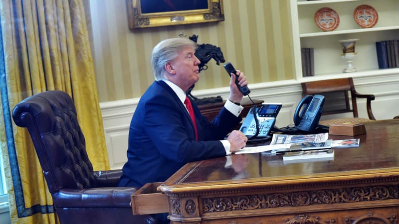 Donald Trump dans le bureau ovale de la Maison Blanche le 29 janvier 2017.