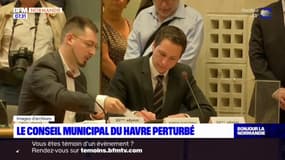 Le conseil municipal du Havre perturbé par des manifestants