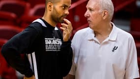 Parker avec son entraîneur, Greg Popovich