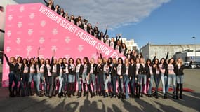 Les mannequins Victoria's Secret à la sortie de leur avion