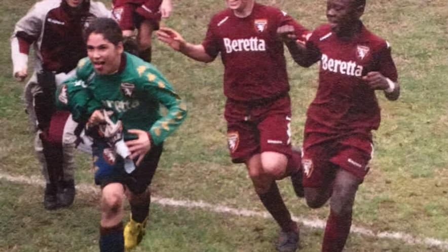 Moise Kean (à droite) lorsqu'il évoluait avec le Torino dans son enfance