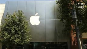Deux mois après la mort de l'emblématique patron d'Apple, Steve Jobs, le contrat fondateur de l'entreprise qu'il a créé en 1976 a été vendu aux enchères mardi pour 1,59 million de dollars (1,22 million d'euros), soit dix fois son prix estimé. /Photo d'arc