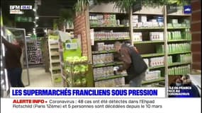 Face au confinement, les supermarchés franciliens sous pression