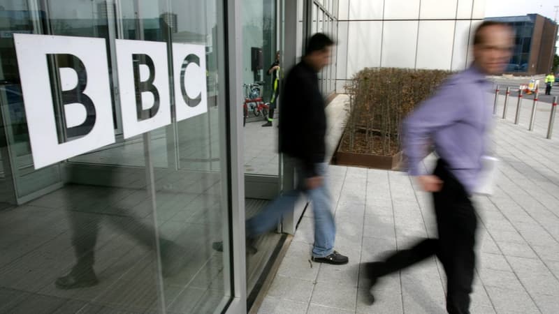 La déférence envers les célébrités à la BBC a permis les agissements pédophiles de Savile - Jeudi 25 Février 2016