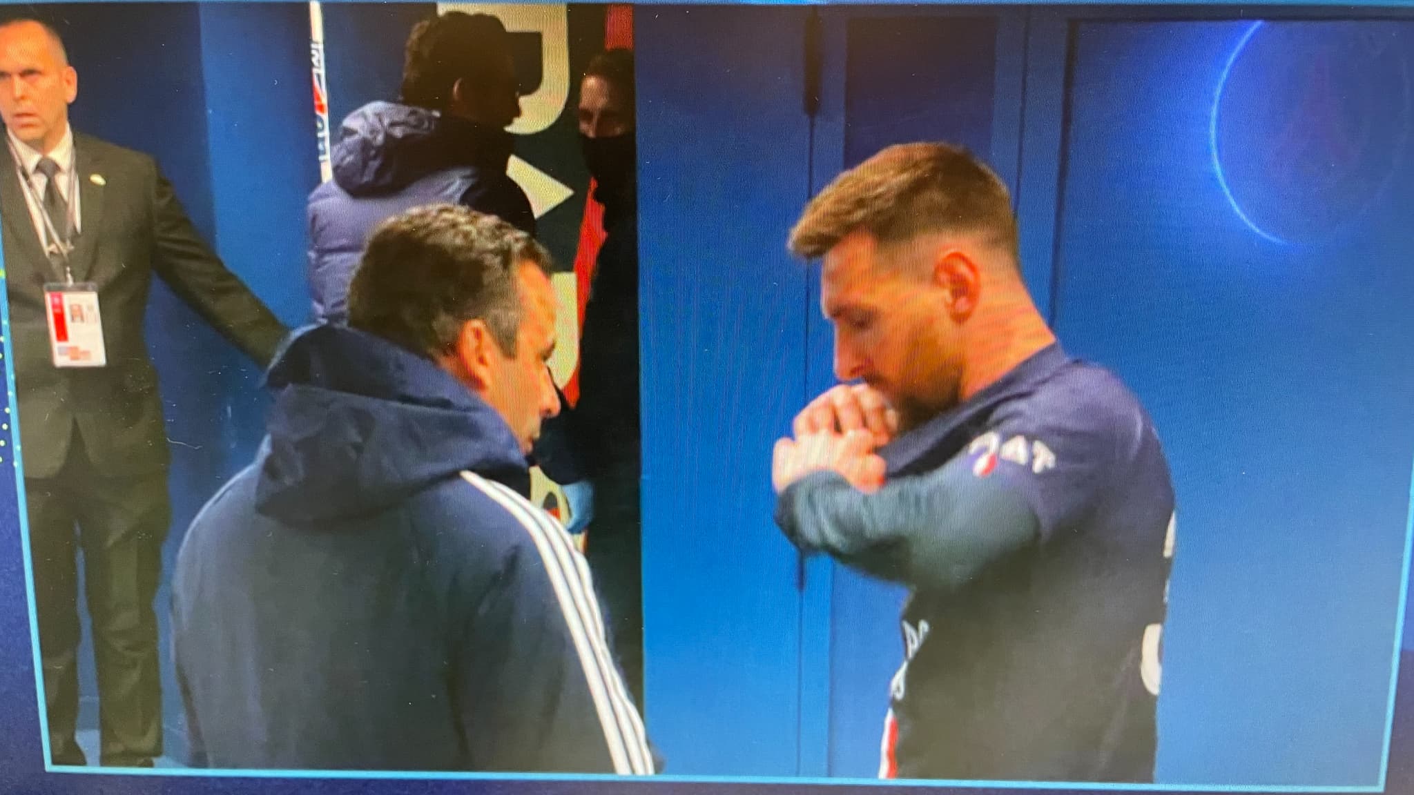 Lionel Messi enlève son maillot pour le donner à Ludovic Giuly Lionel Messi enlève son maillot pour le donner à Ludovic Giuly