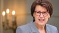 La ministre française de l'Agriculture, Annie Genevard, quitte le palais de l'Élysée à Paris après la réunion hebdomadaire du Conseil des ministres, le 20 mai 2026.