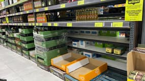 Dans ce supermarché espagnol, la vente d'huile de tournesol est limitée à une bouteille par client et par jour - Mars 2022
