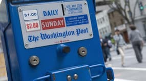 Le groupe Washington Post a accepté de vendre ses journaux, y compris son quotidien phare, au fondateur d'Amazon Jeff Bezos pour 250 millions de dollars (189 millions d'euros). /Photo d'archives/REUTERS/Jonathan Ernst