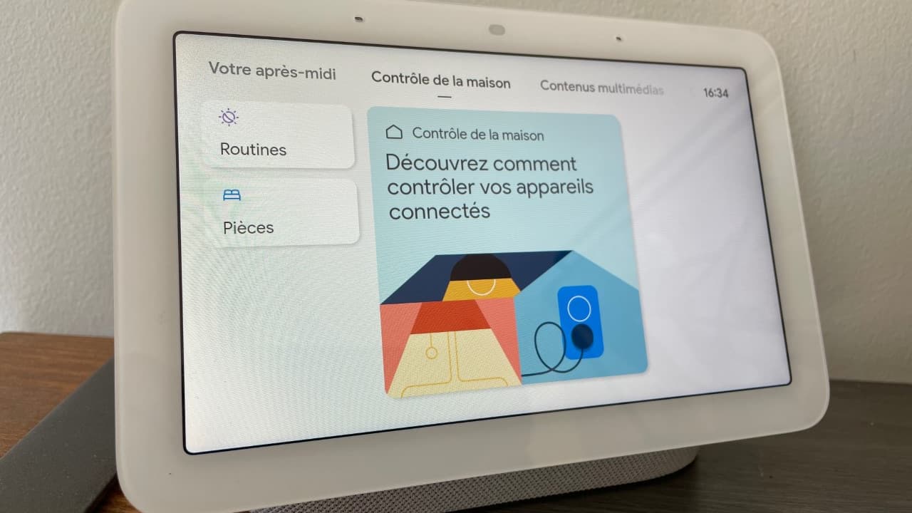 Nest Hub contrôle les appareils connectés de la maison