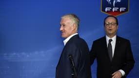 François Hollande et Didier Deschamps avant la rencontre France-Brésil au stade de France au mois de mars 2015