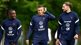 Moussa Diaby, Kylian Mbappé et Adrien Rabiot 
