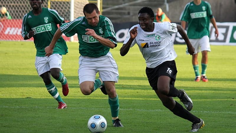 Parce qu'ils sont à la traîne, les Verts du FC Banik ont éveillé les soupçons de leurs dirigeants.