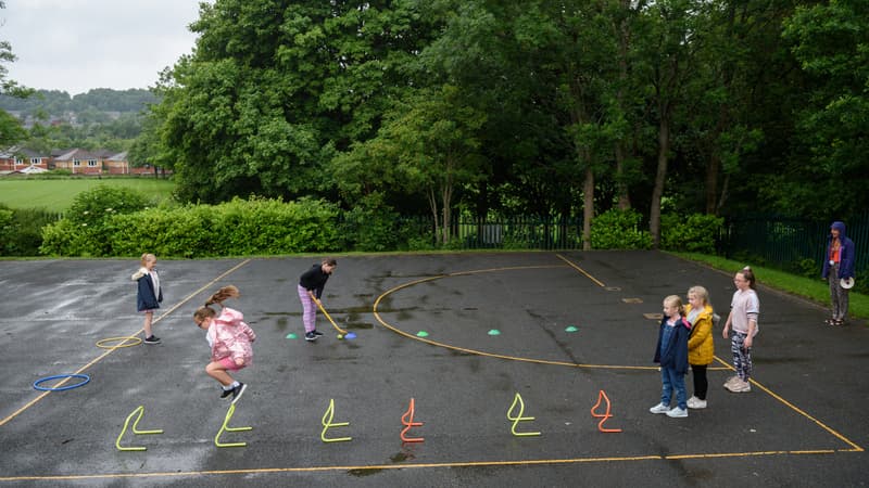 Angleterre: 400.000 amendes infligées aux parents qui ont fait manquer l'école à leur enfant en 2022-2023