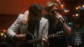 Mark Ronson et Ryan Gosling dans le clip de la version de Nöel de "I'm Just Ken", dévoilée le 20 décembre 2023.