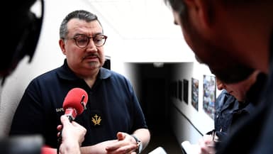 L'aumônier des sapeurs-pompiers de Paris devant la presse, le 17 avril 2019.