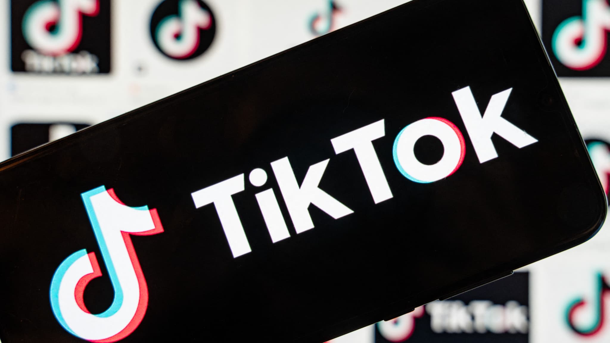DONALD TRUMP ESPÈRE SCELLER VENDREDI LE SORT DE TIKTOK AVEC XI JINPING