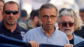Pierre Hurmic le maire de Bordeaux lors d'une manifestation de soutien pour les Girondins, le 9 juillet 2022