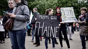 Le rassemblement contre le FN a réuni entre 200 et 300 personnes à Paris. 