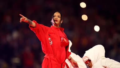 Rihanna, lors de la mi-temps du Superbowl, le 12 février 2023 à Glendale, dans l'Arizona, aux États-Unis