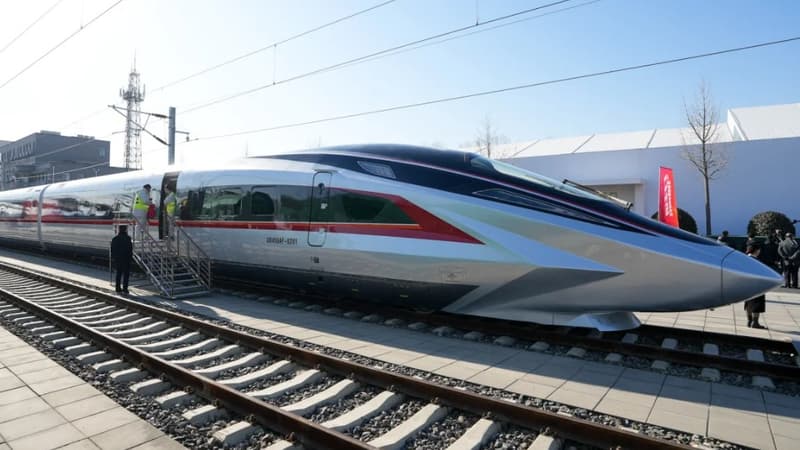 La Chine dévoile le prototype d'un train à grande vitesse capable de circuler à 450 km/h