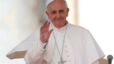 Evoquant "un travail d'esclave", le pape François a condamné mercredi les conditions de vie des ouvriers du textile qui ont péri la semaine dernière dans l'effondrement d'un immeuble à Dacca, capitale du Bangladesh, à l'occasion du 1er-Mai, Fête du travai