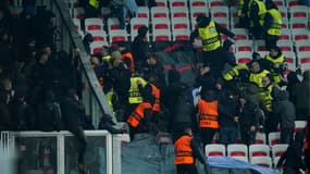 Nice-Go Ahead Eagles: des incidents en tribunes, des supporters des Aiglons ont tenté d'atteindre le parcage visiteur - le 22/01/2026
