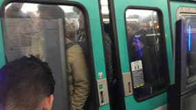La RATP veut supprimer des strapontins sur la ligne 13