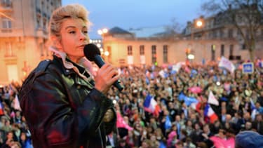 La chef de file du mouvement contre le mariage homosexuel, Frigide Barjot, le 16 avril 2013, lors d'une manifestation.