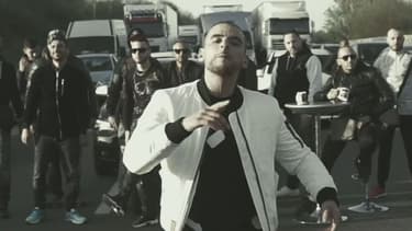 Pour le tournage de son nouveau clip, le rappeur Fianso, alias Sofiane Zermani, a interrompu jeudi 6 avril, pendant de longues minutes, le trafic sur l'un des axes les plus chargés de France.