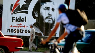 Une affiche à l'effigie de Fidel Castro, dans les rue de La Havane, le 24 novembre 2017.