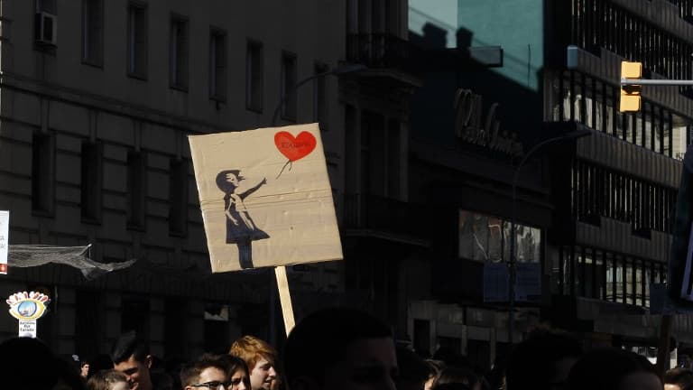 "Ce n'est pas de Banksy" a affirmé le site officiel du street artist. (PHOTO D'ILLUSTRATION) 